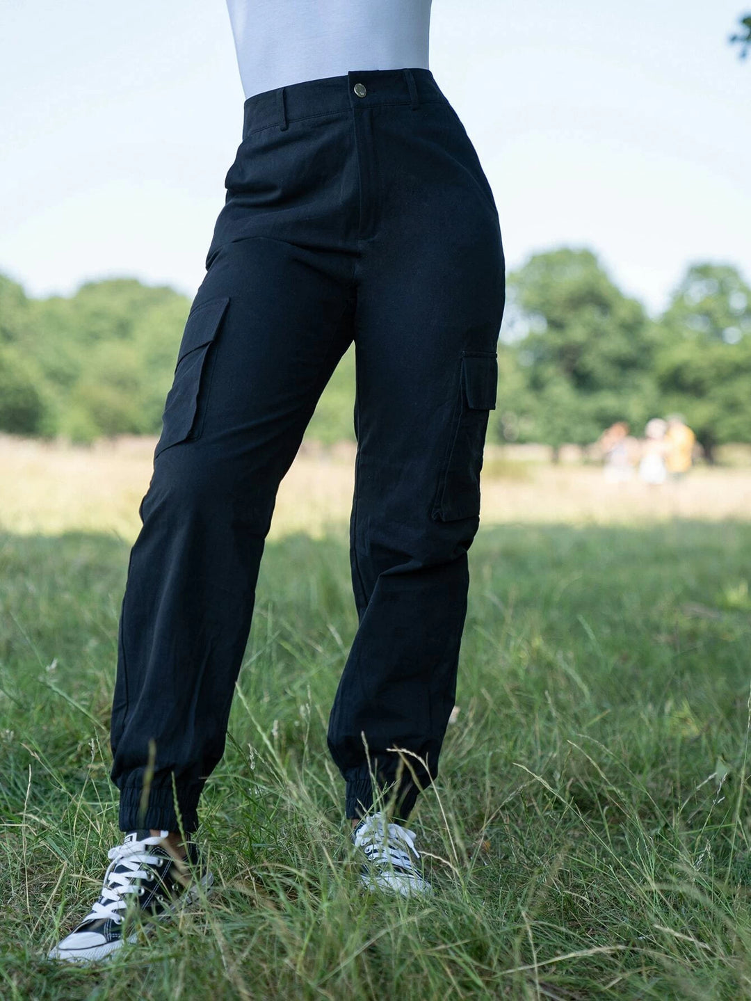 Zipper Fly Pocket Tapered Pants