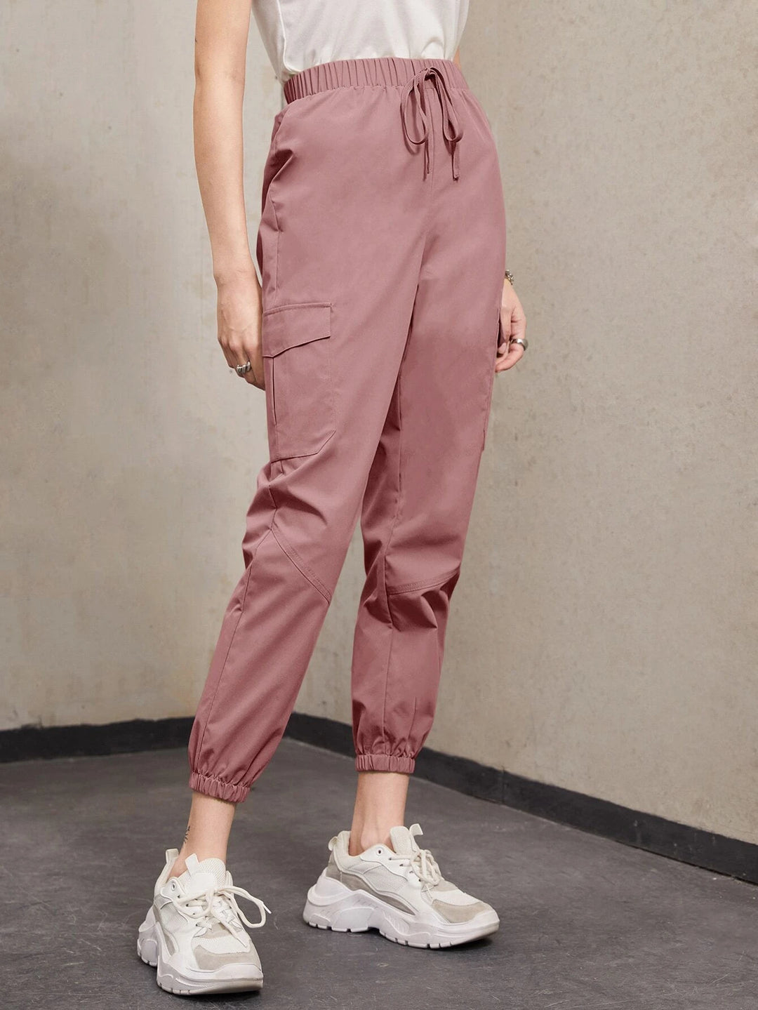 Flap Pocket Cropped Pants