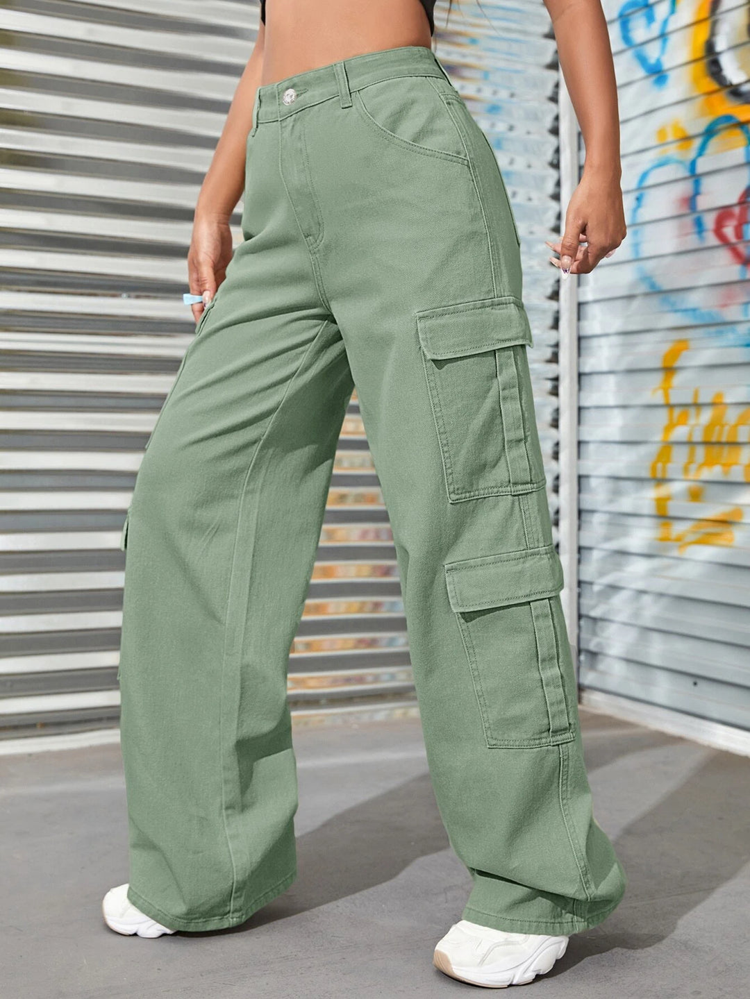 Effortlessly Stylish Flap Pocket Jeans