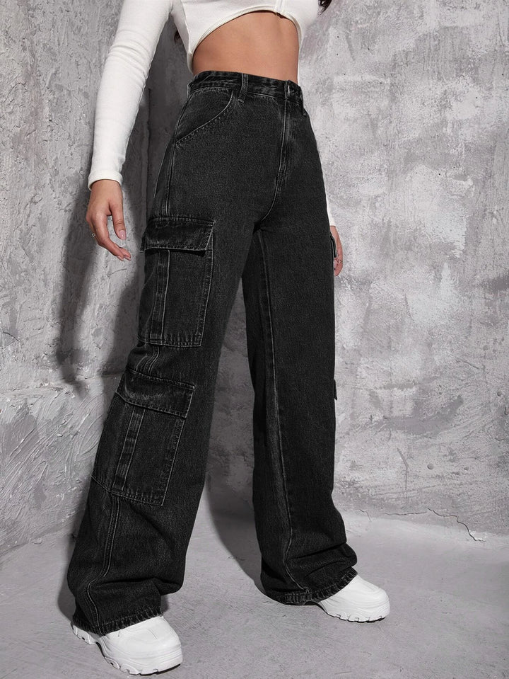 Flapped Pocket Cargo Jeans