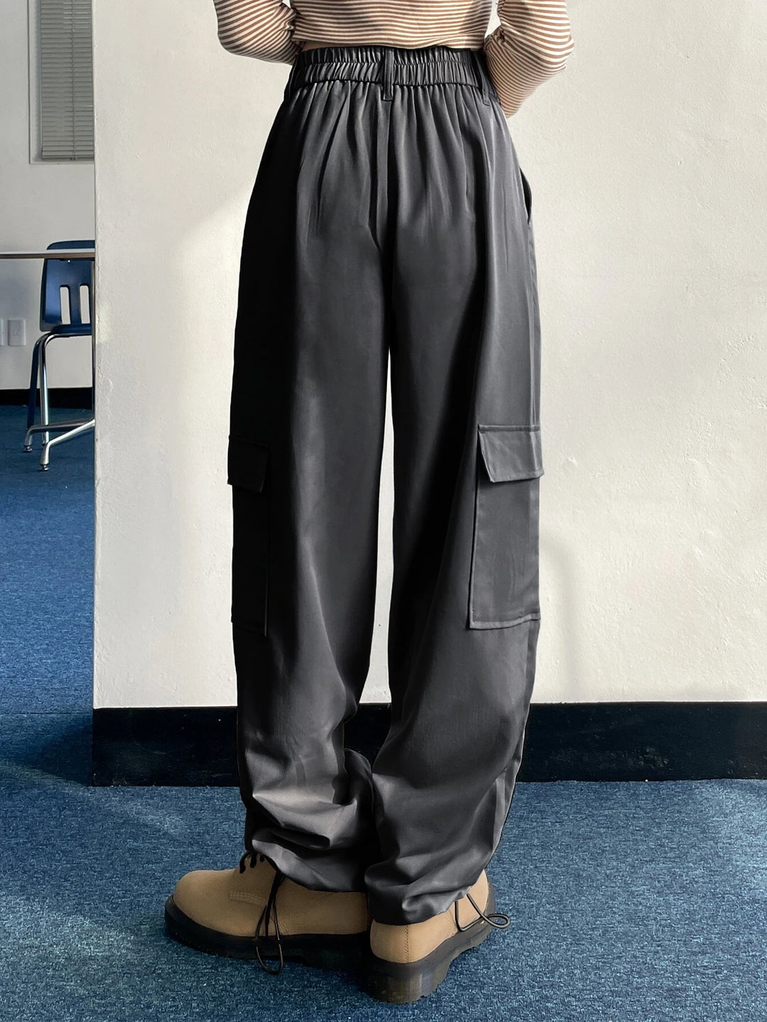 Flap Pocket Drawstring Hem Cargo Pants