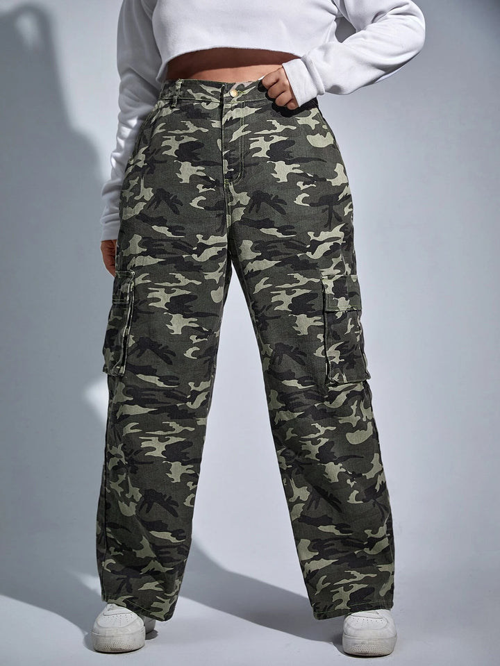 Camouflage Print Cargo Jeans