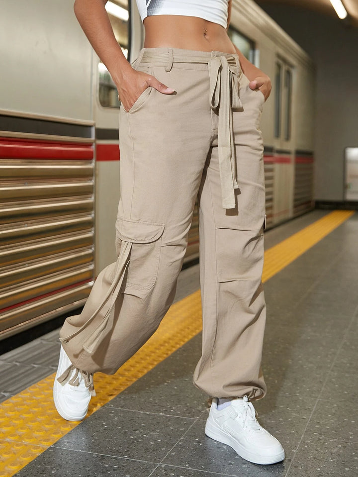 Tie Belt And Puffed Pockets Cargo Pants
