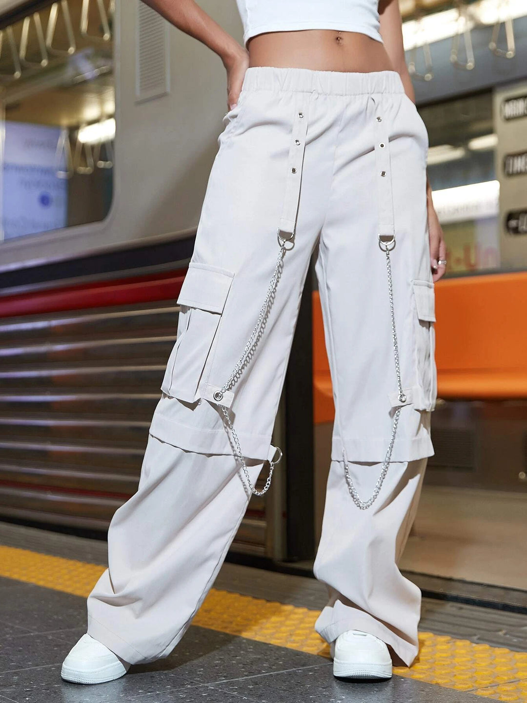 Chain Pocket Cargo Pant