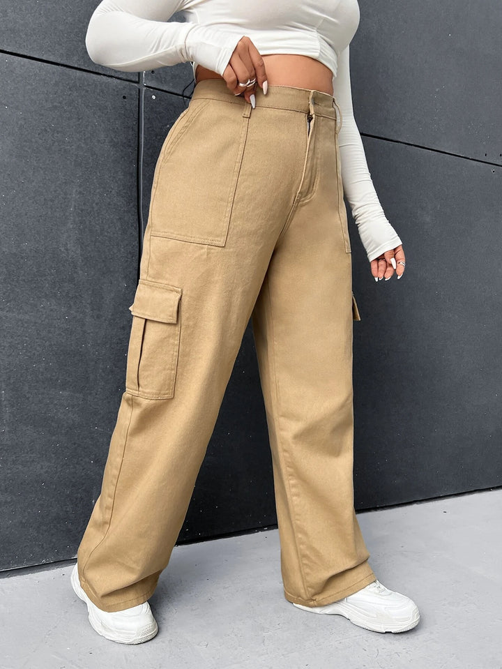 Versatile Cargo Jeans With Flap Pocket