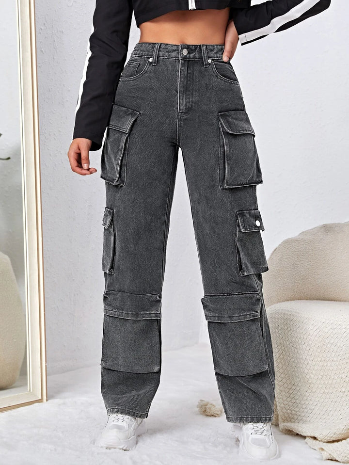 Flap Pocket Straight Cargo Jeans