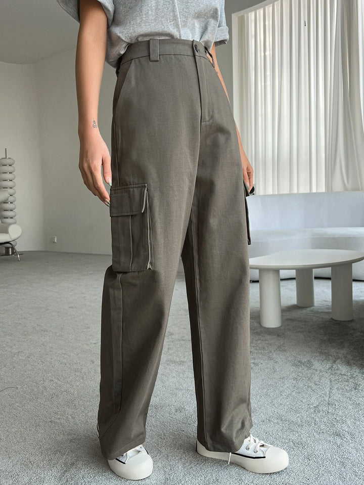 Loose Flap Pocket Cargo Pants