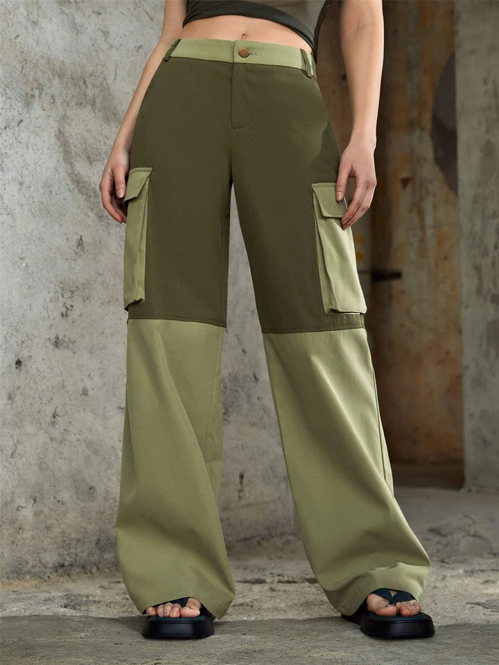 Flap Pocket Cargo Pants In Colorblock Design