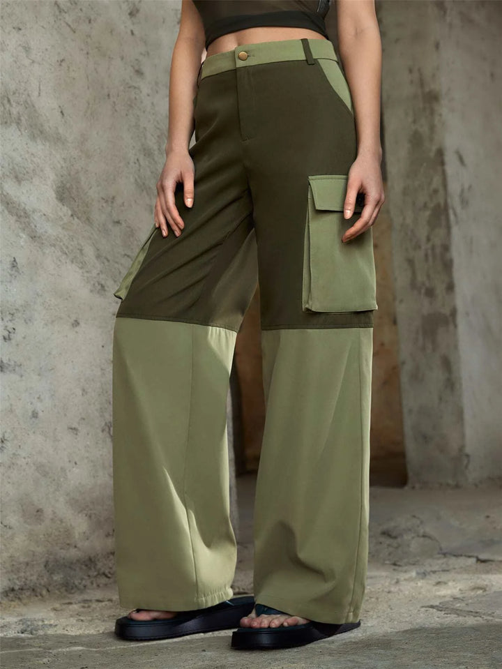 Flap Pocket Cargo Pants In Colorblock Design