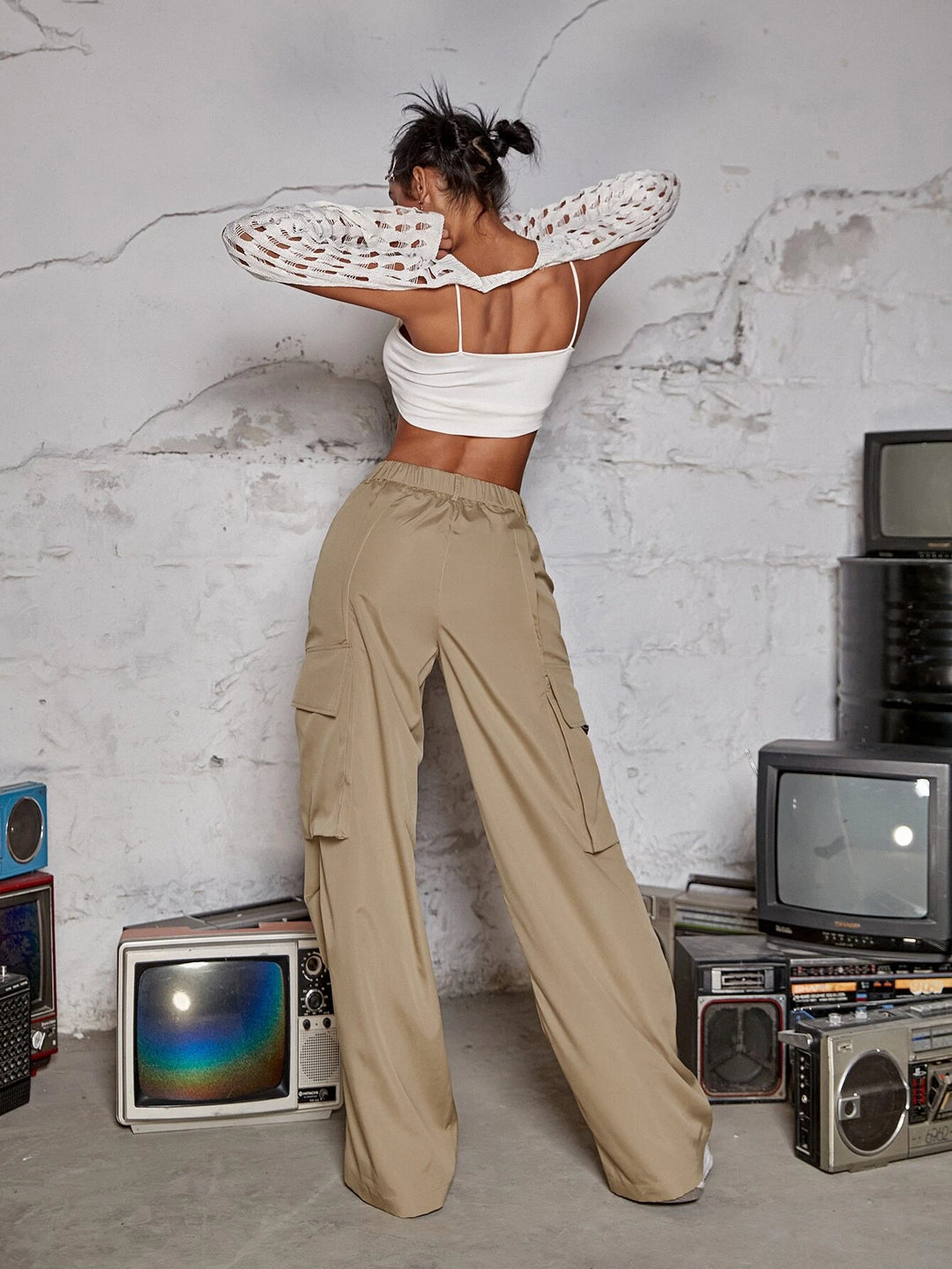 Flap Pocket Ruched Wide Leg Cargo Pants