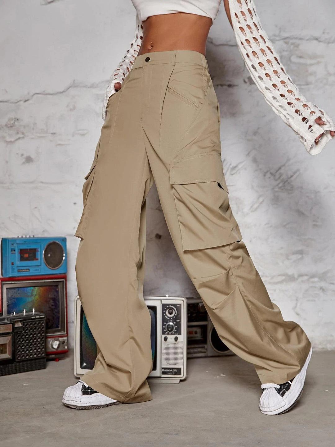 Flap Pocket Ruched Wide Leg Cargo Pants