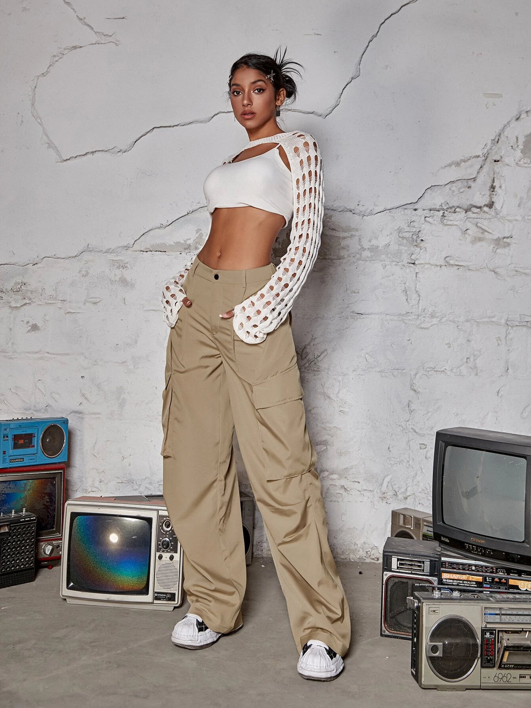 Flap Pocket Ruched Wide Leg Cargo Pants