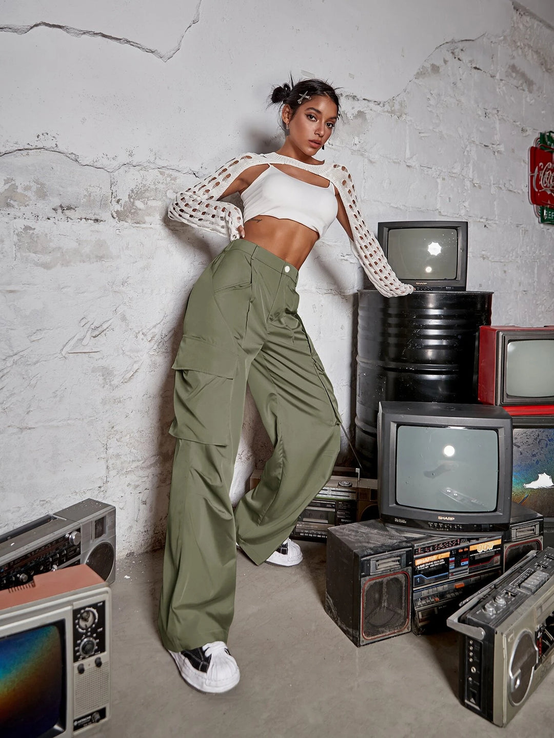 Flap Pocket Ruched Wide Leg Cargo Pants