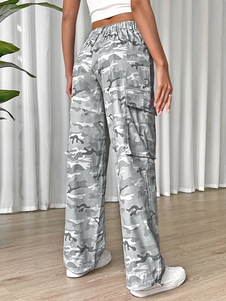 Flap Side Pocket Camo Print Cargo Pants