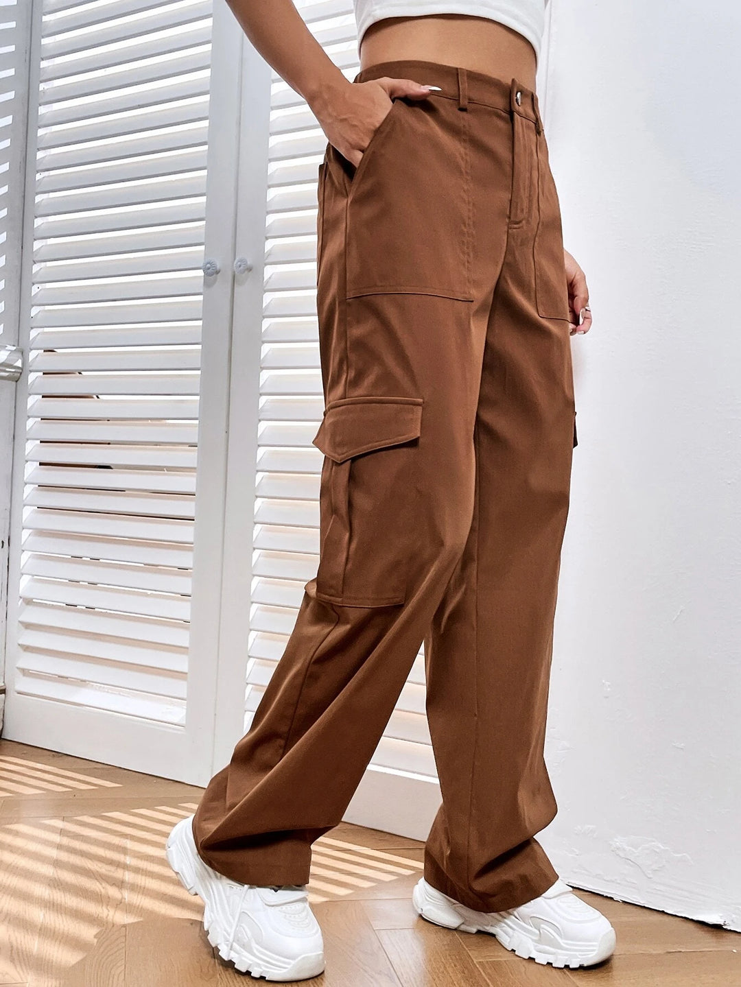 Side Cargo Pants With High Waist And Flap Pockets