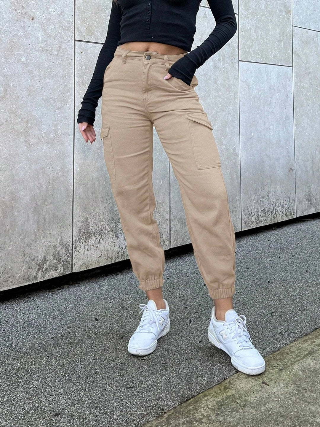 Trendy Flap Pocket Cargo Jeans