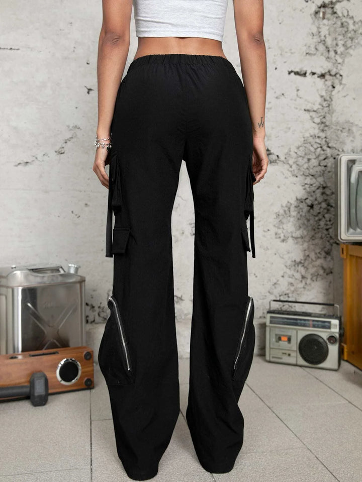 Flap Pocketed Solid Colored Cargo Pants