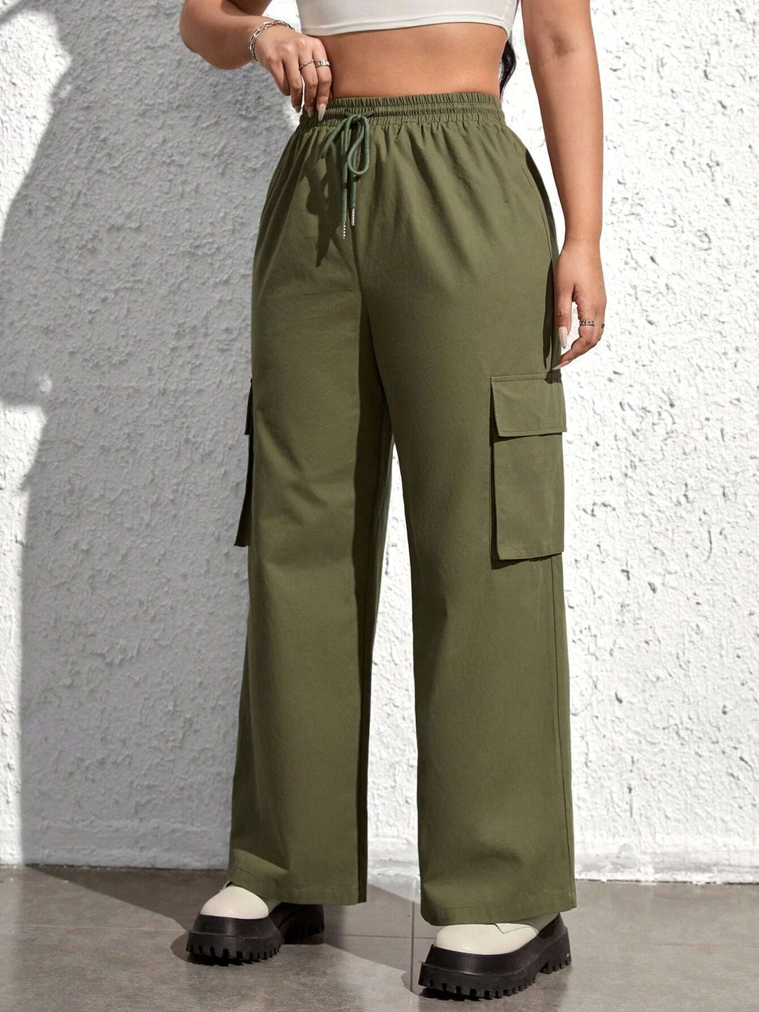 Casual Flap Pocket Side Drawstring Waist Cargo Pants