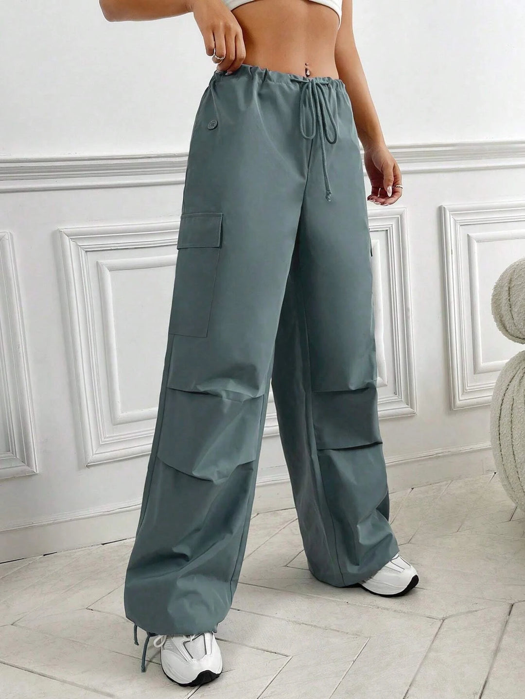 Flap Pocket Side Drawstring Waist Cargo Pants