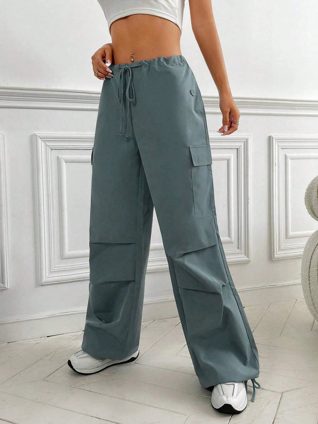 Flap Pocket Side Drawstring Waist Cargo Pants