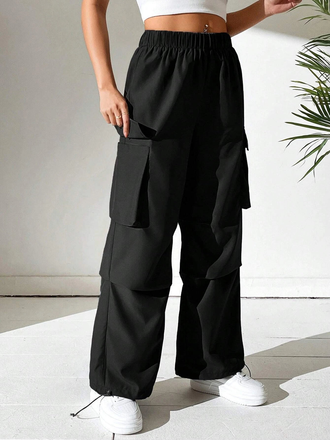 Flap Pocket Side Drawstring Hem Cargo Pants