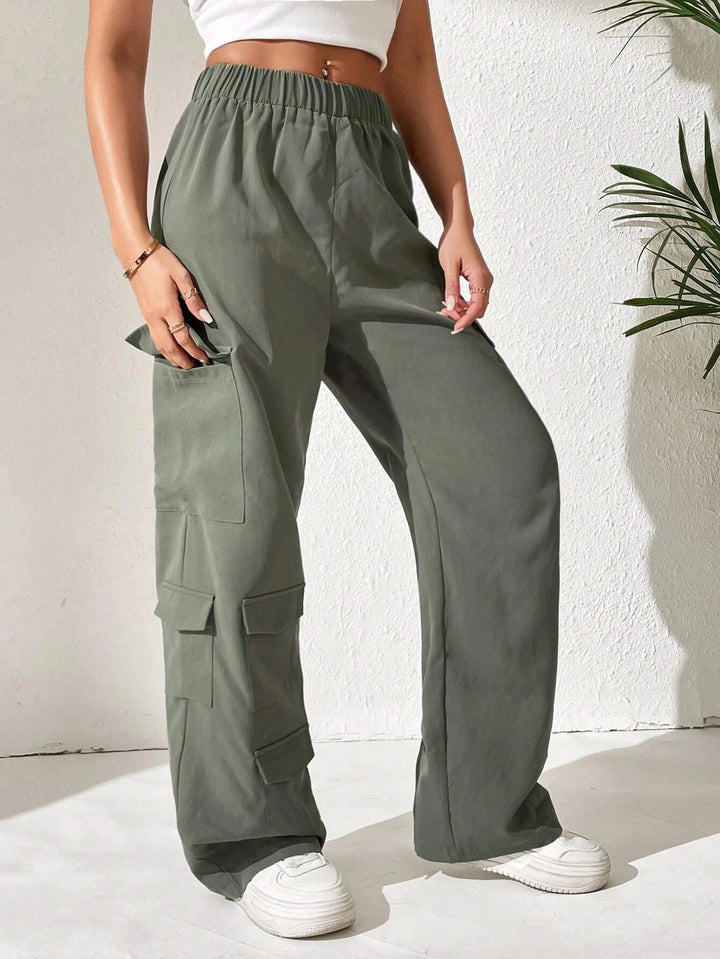 Solid Colored Cargo Pants With Flap Pocket