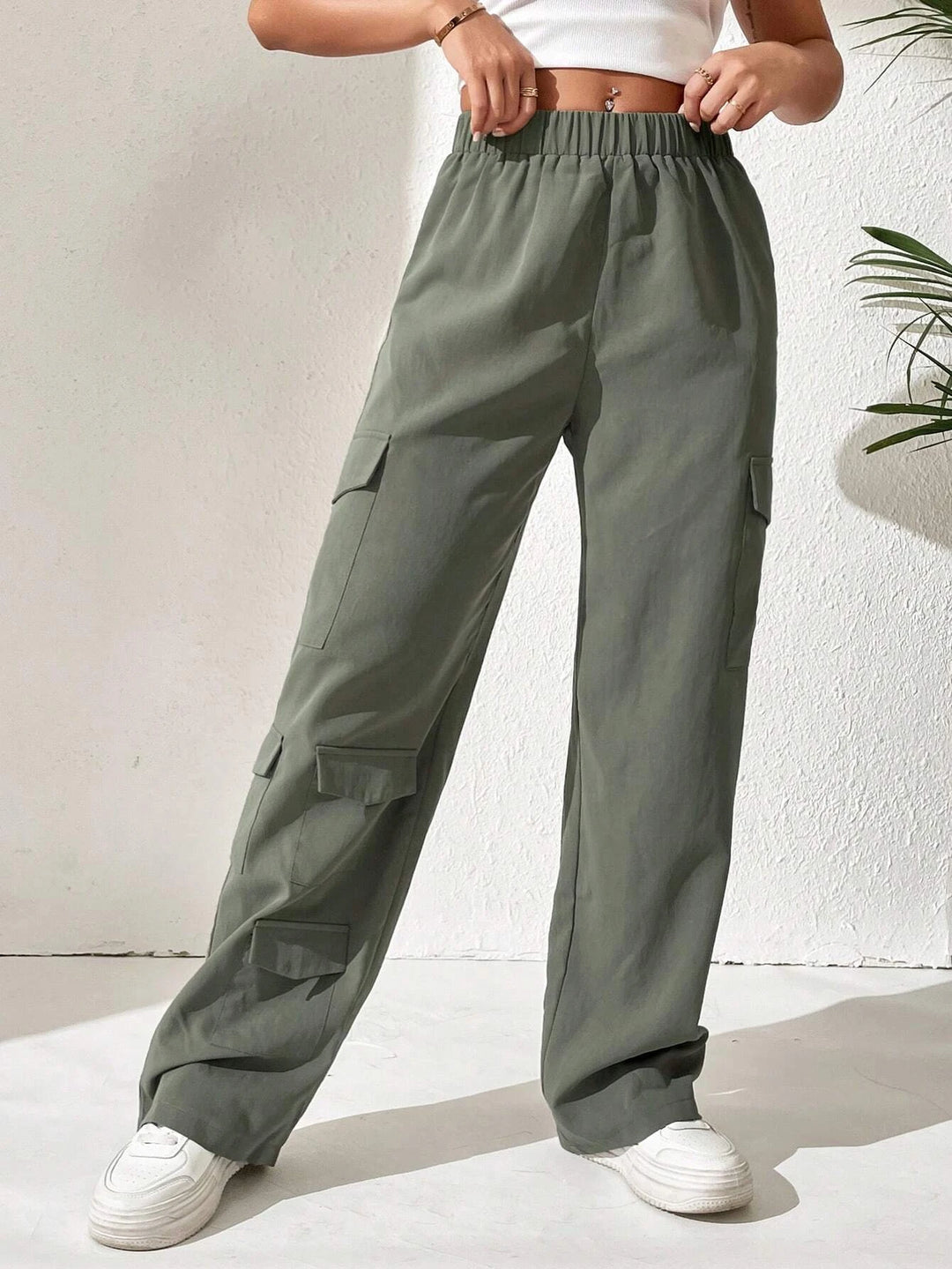 Solid Colored Cargo Pants With Flap Pocket – Comfy Cargo Pants