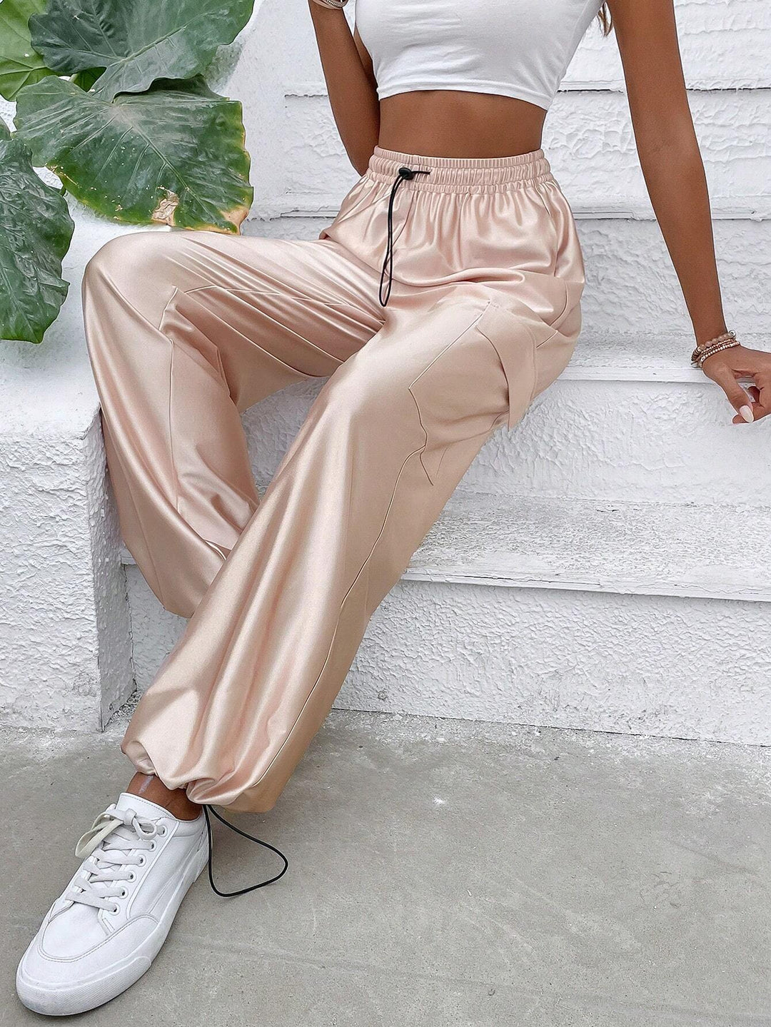 Flap Pocket Side Drawstring Waist Cargo Pants