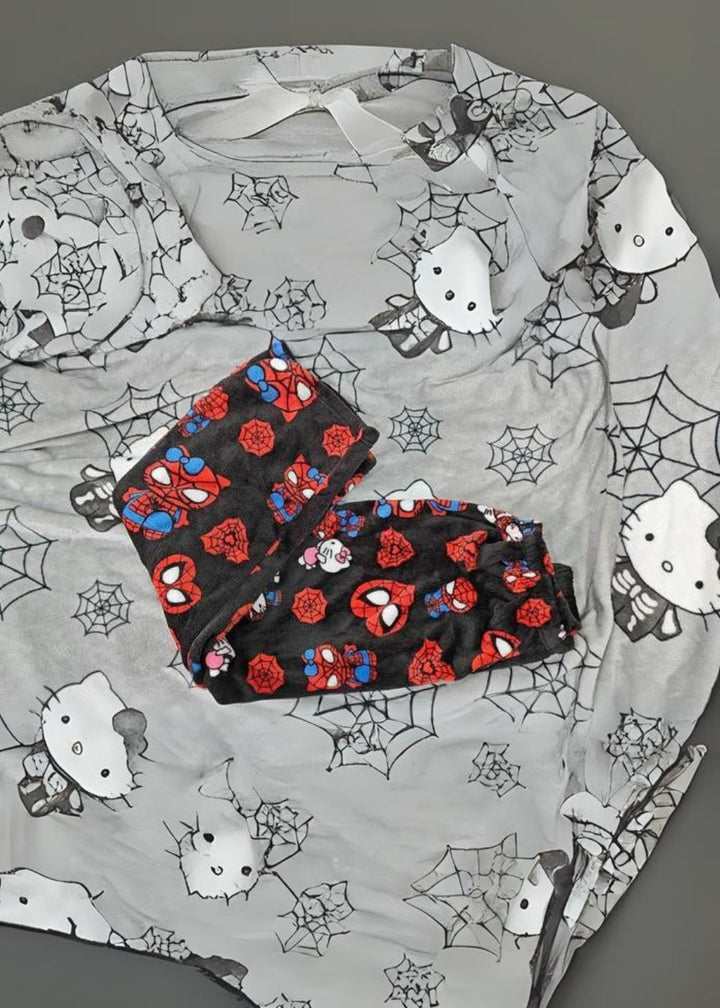 Hello Kitty Spider Man Loose Pajamas